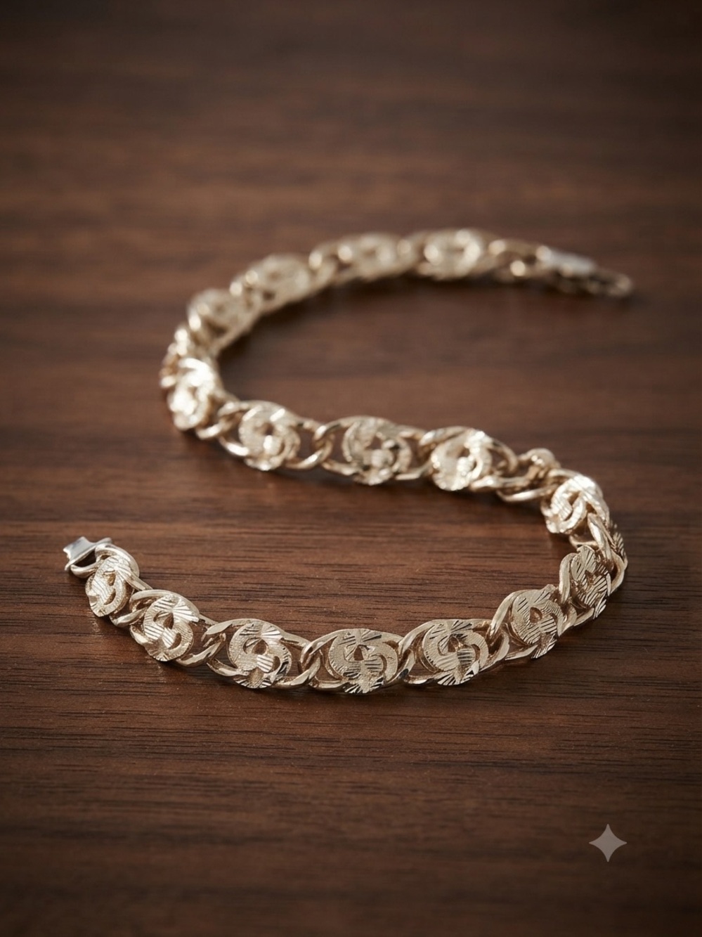 Vintage Textured Link Chain Bracelet